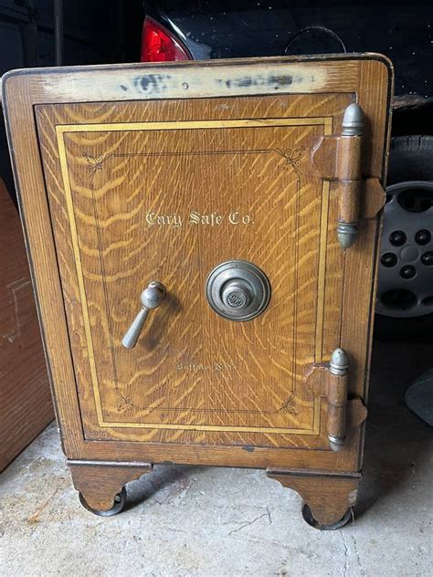 how to find antique safes